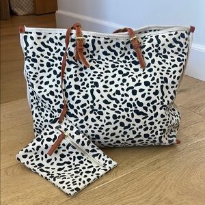 Anthropologie/Urban outfitters  Leopard Print canvas Tote Bag with Tan Straps